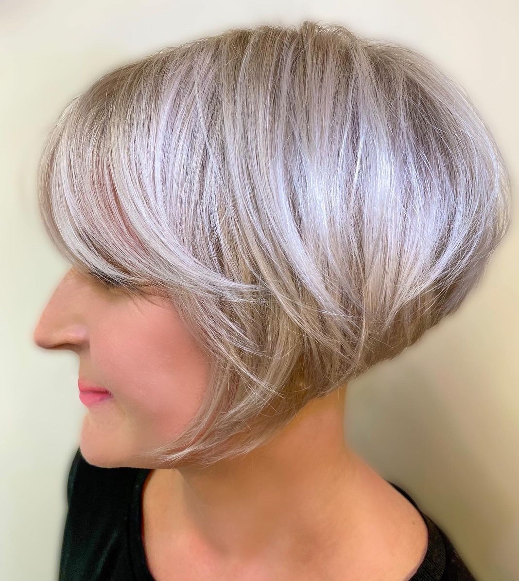 Inverted Pearl Blonde Pixie Bob