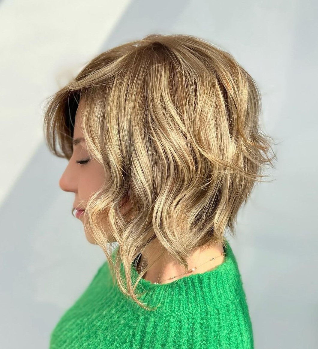 Inverted Bob with Messy Waves